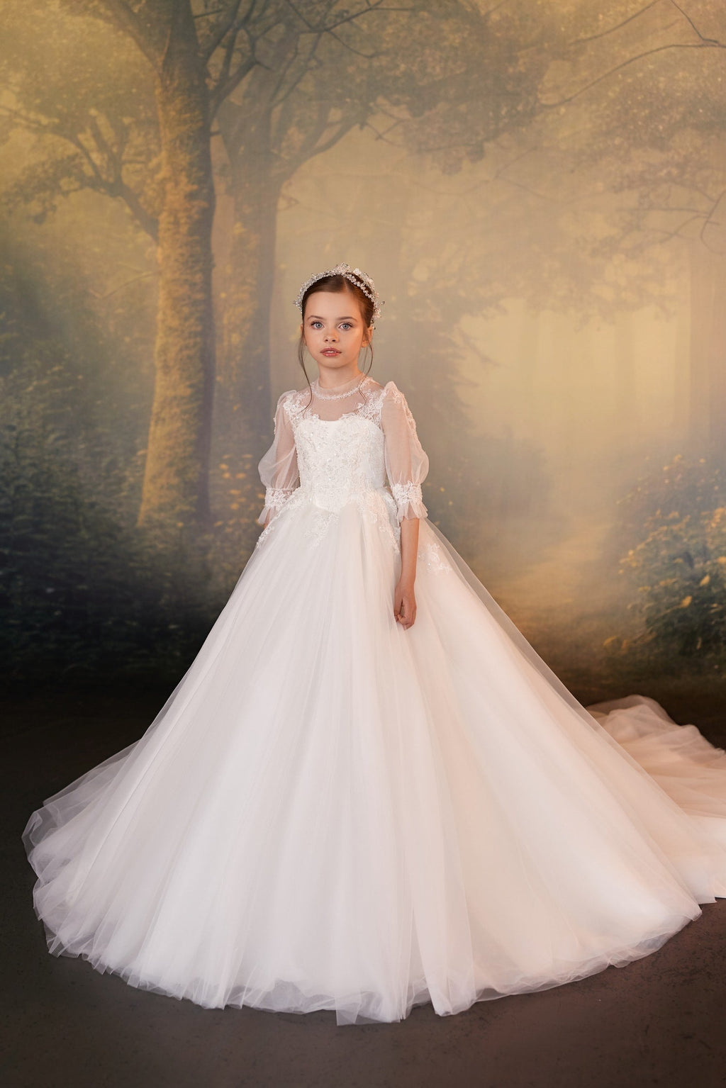 Abito da bambina da cerimonia con maniche voluminose e gonna in tulle